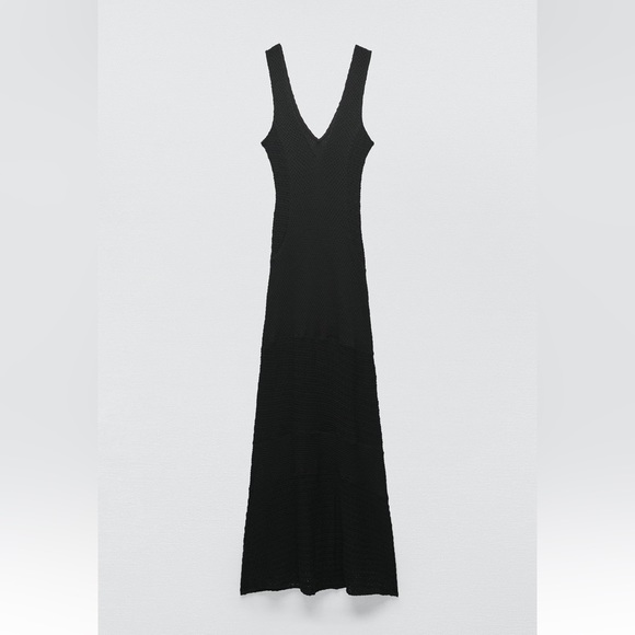 Zara LONG V-NECK DRESS WITH STRAPS. Black. Sizes S, M. New with Tags. - Picture 9 of 9